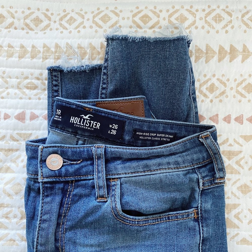 Hollister High Rise Crop Super Skinny Jeans